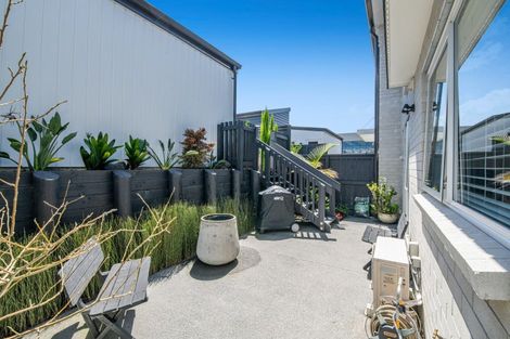 Photo of property in 169 Millwater Parkway, Silverdale, 0932