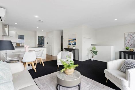 Photo of property in 1/48a Exmouth Road, Northcote, Auckland, 0627
