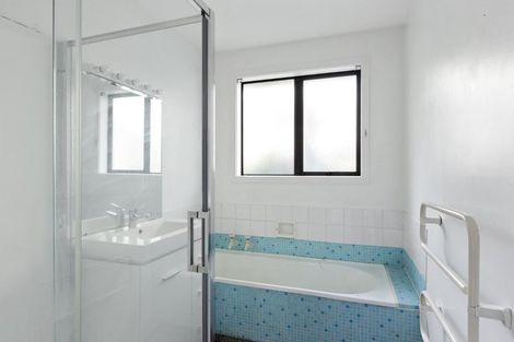 Photo of property in 1/131b Mcfaddens Road, St Albans, Christchurch, 8052