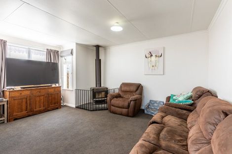 Photo of property in 33 Tennyson Street, Dannevirke, 4930