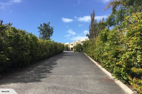 Photo of property in 7 Gillett Place, Botany Downs, Auckland, 2014