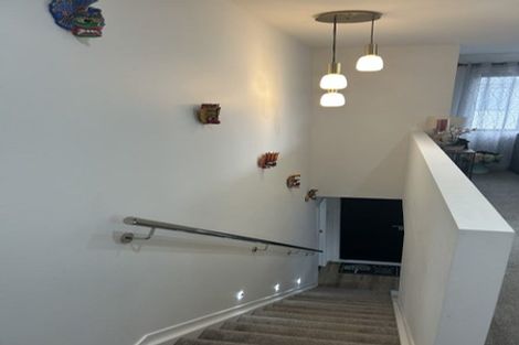 Photo of property in 43c Beach Road, Pahurehure, 2113