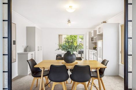 Photo of property in 114 Mountbatten Avenue, Hillcrest, Auckland, 0627