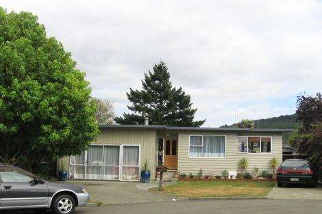 Photo of property in 5 Toledo Grove, Totara Park, Upper Hutt, 5018
