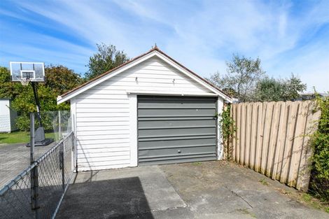 Photo of property in 35 Beaven Street, Marton, 4710