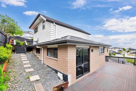 Photo of property in 12 San Casello Rise, Henderson, Auckland, 0612