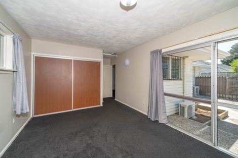 Photo of property in 2/60 Grahams Road, Burnside, Christchurch, 8041