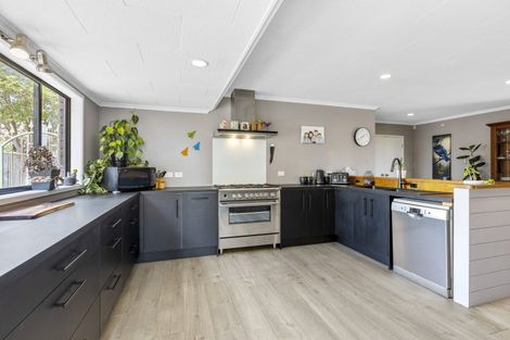 Photo of property in 68 Brois Street, Frankleigh Park, New Plymouth, 4310