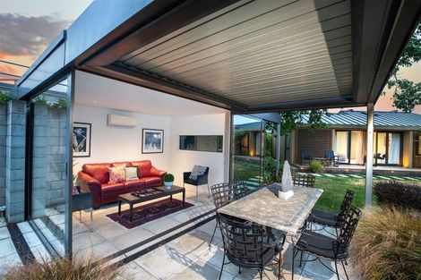 Photo of property in 27 Fendalton Road, Fendalton, Christchurch, 8014