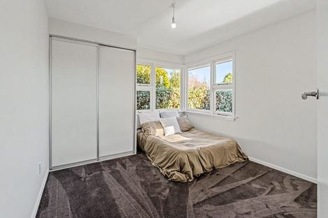 Photo of property in 11 Beatrice Place, Avonhead, Christchurch, 8042