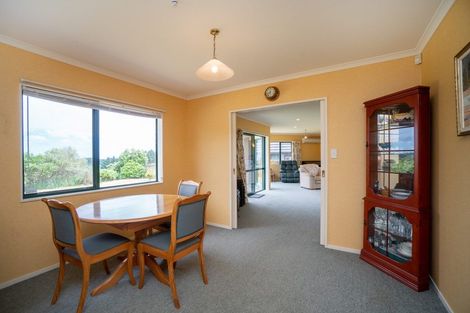 Photo of property in 140 Pacific Drive, Fitzherbert, Palmerston North, 4410