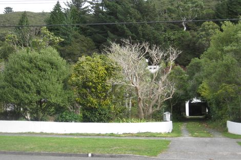 Photo of property in 28 Tawhai Street, Stokes Valley, Lower Hutt, 5019