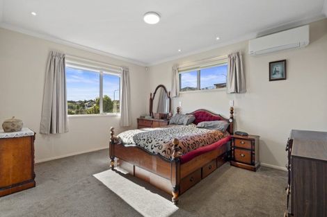 Photo of property in 8 Utopia Park Heights, Welcome Bay, Tauranga, 3112
