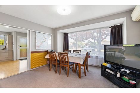 Photo of property in 12 Karnak Crescent, Russley, Christchurch, 8042