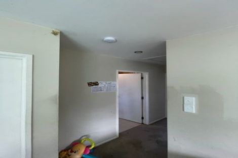 Photo of property in 16 Antalya Place, Manurewa, Auckland, 2102