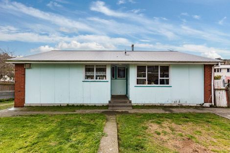 Photo of property in 25 Loongana Street, Waitangirua, Porirua, 5024