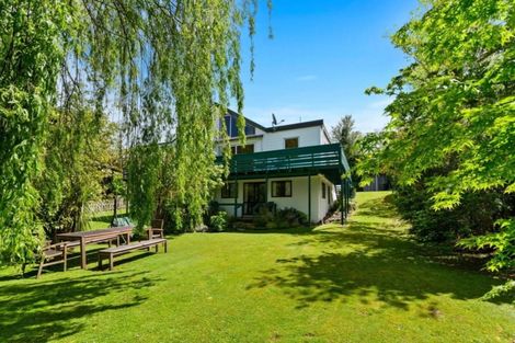 Photo of property in 100b Grand Vue Road, Kawaha Point, Rotorua, 3010