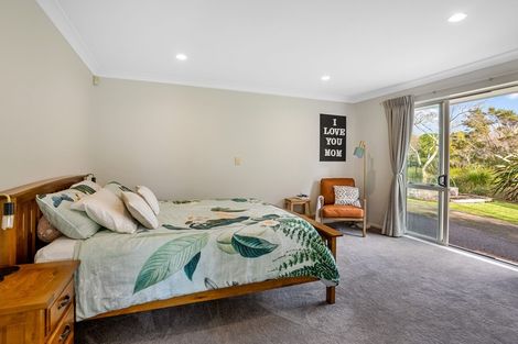 Photo of property in 16 Semillon Avenue, Henderson, Auckland, 0612