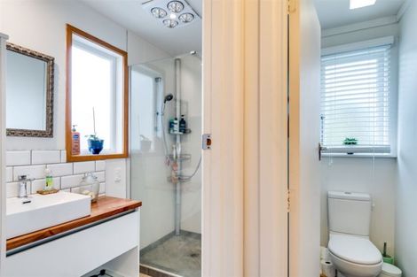 Photo of property in 4 Kuku Street, Te Awanga, 4102