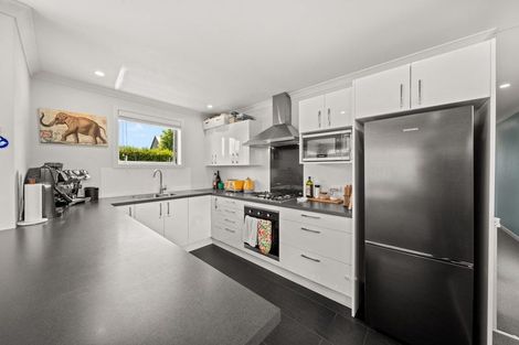 Photo of property in 22 Tuscan Lane, Martinborough, 5711