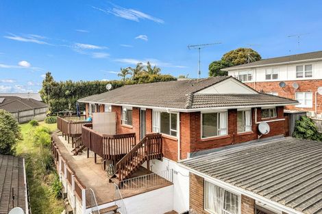 Photo of property in 2/30 Simkin Avenue, St Johns, Auckland, 1072