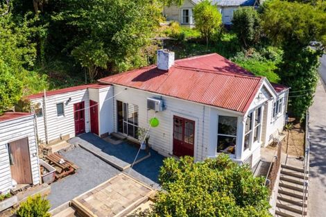 Photo of property in 52 Glen Road, Mornington, Dunedin, 9011