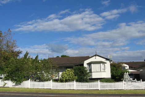 Photo of property in 8 Devonshire Road, Unsworth Heights, Auckland, 0632