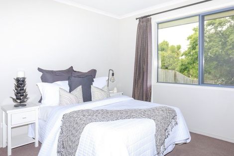 Photo of property in 112 Saint James Drive, Huntington, Hamilton, 3210