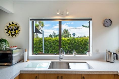 Photo of property in 1/21a Norman Road, Hauraki, Auckland, 0622