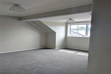 Photo of property in 1/52 Milford Road, Milford, Auckland, 0620