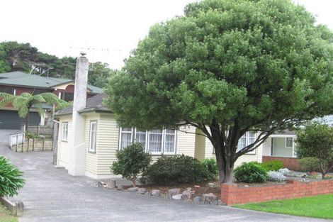 Photo of property in 5 Roy Street, Tawa, Wellington, 5028