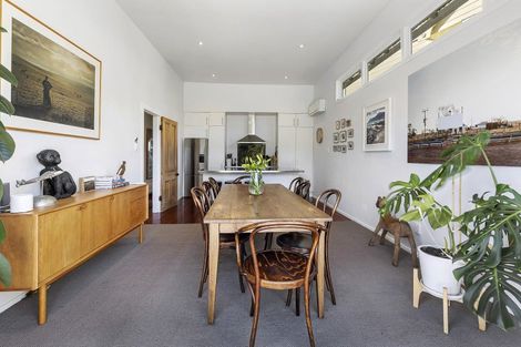 Photo of property in 23 Moana Road, Kelburn, Wellington, 6012