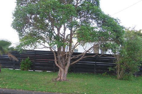 Photo of property in 130 Triangle Road, Massey, Auckland, 0614