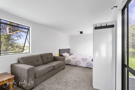 Photo of property in 316 Mountain Road, Maungaturoto, 0587
