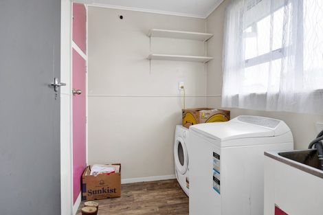 Photo of property in 3 Falstaff Street, Stratford, 4332