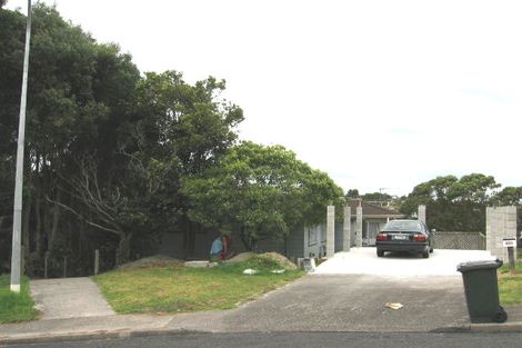 Photo of property in 23 Erica Road, Sunnynook, Auckland, 0620