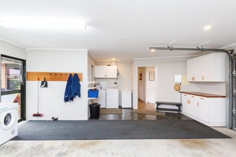 Photo of property in 37 Jefferson Crescent, Milson, Palmerston North, 4414