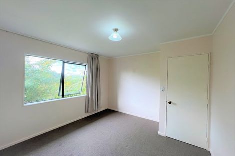 Photo of property in 2/18 Mirovale Place, Totara Vale, Auckland, 0629