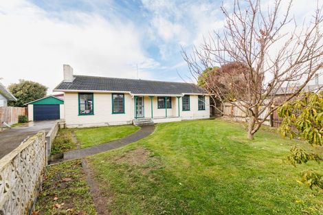 Photo of property in 12 Motuoapa Place, Kelvin Grove, Palmerston North, 4414