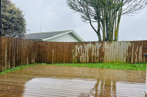 Photo of property in 8c Hobart Crescent, Wattle Downs, Auckland, 2103