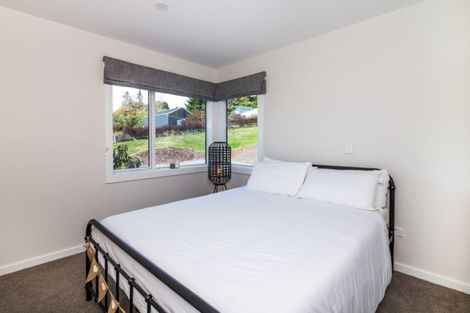 Photo of property in 65 Dalmore Way, Acacia Bay, Taupo, 3385