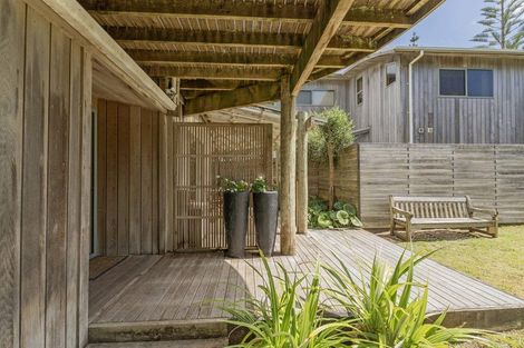 Photo of property in 56 Paku Drive, Tairua, 3508