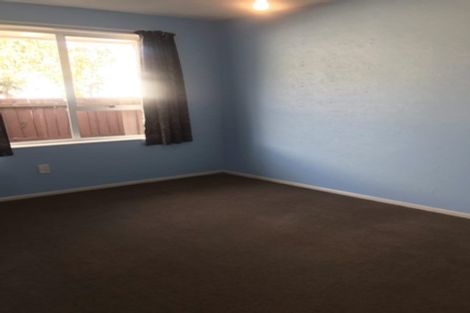 Photo of property in 2/12 Glen Place, Parklands, Christchurch, 8083