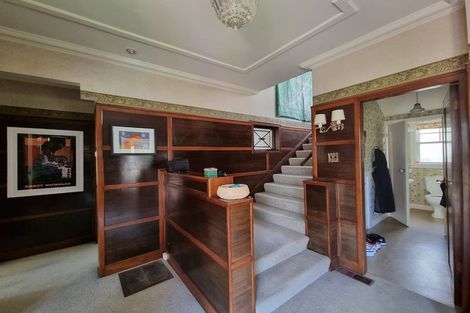 Photo of property in 19 Fitzherbert Terrace, Thorndon, Wellington, 6011