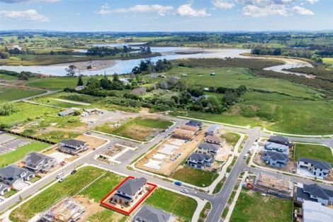 Photo of property in 1 Huahua Crescent, Papakura, 2110