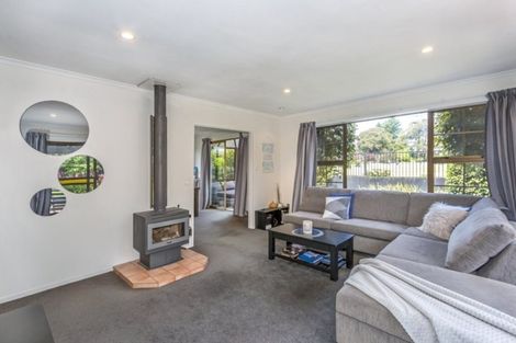 Photo of property in 88 Waratah Street, Avondale, Christchurch, 8061