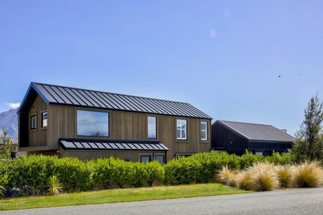 Photo of property in 8 Soudley Court, Jacks Point, Queenstown, 9371