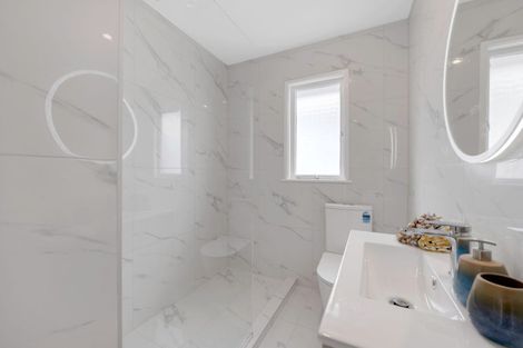 Photo of property in 5 Lane Road, Weymouth, Auckland, 2103