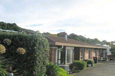 Photo of property in 2/369 Main Road, Tawa, Wellington, 5028