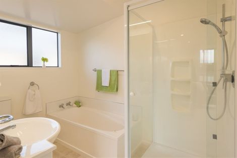 Photo of property in 33a Van Asch Street, Sumner, Christchurch, 8081